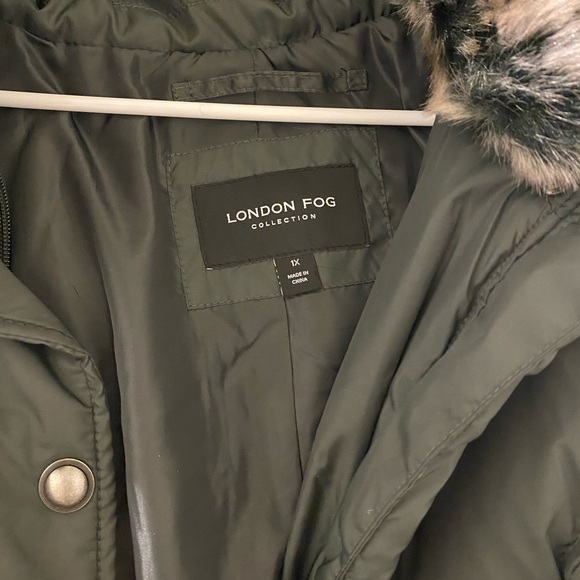 Dark Green Puffer Coat with Faux Fur Hood - Picture 2 of 3